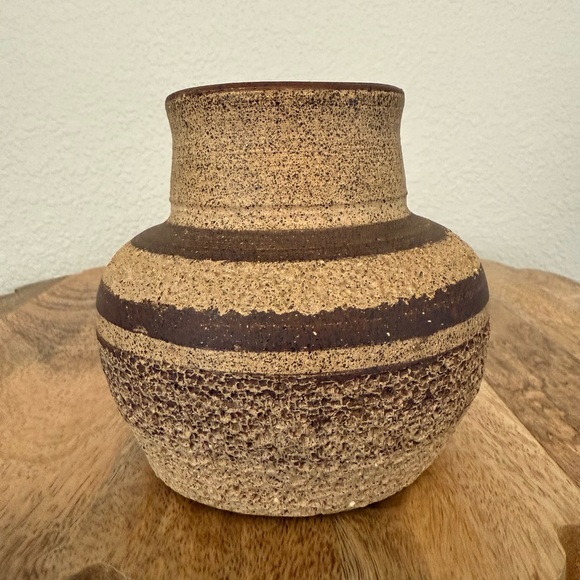 Handmade Rustic Brown Textured Vase - Picture 2 of 6